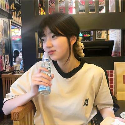 卡美拉对深海怪兽吉古拉